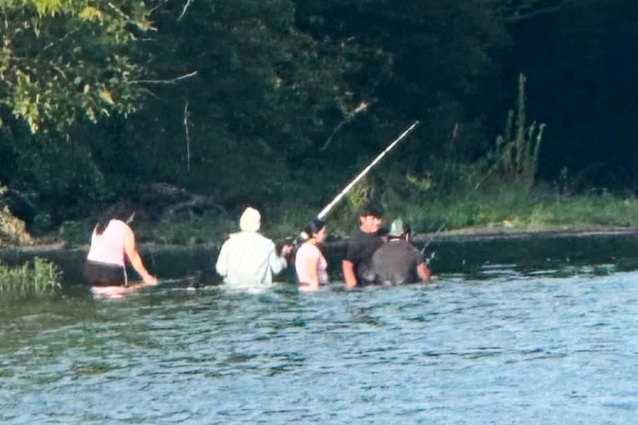 a-boater’s-photo-may-be-‘the-last-picture’-of-group-drowned-in-an-ohio-river