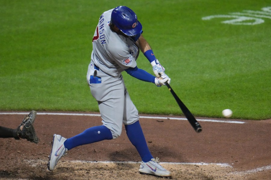 swanson’s-single-in-10th-lifts-cubs-over-pirates-3-2