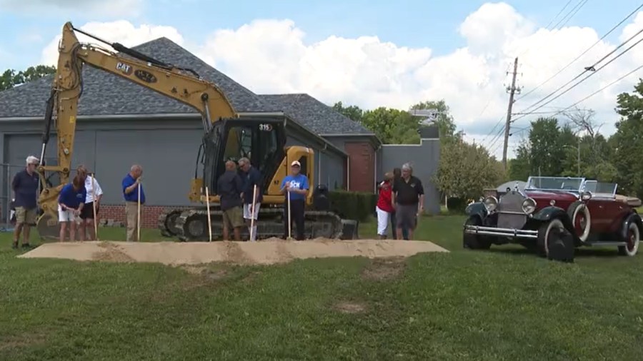 ground-breaking-celebrated-at-annual-national-packard-museum-car-show