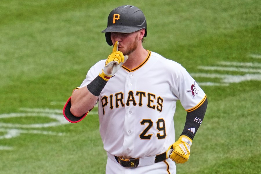 o’hearn-hits-grand-slam-to-lead-pirates-over-cubs