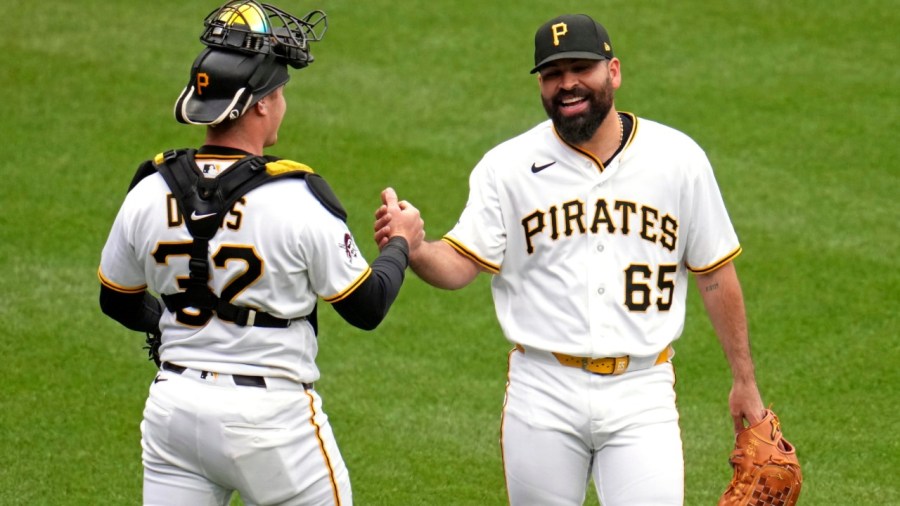 pirates-trade-veteran-pitcher-to-the-white-sox