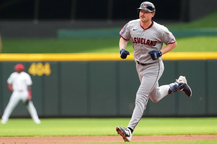 guardians-rally-for-6-5-win-over-reds-in-game-1
