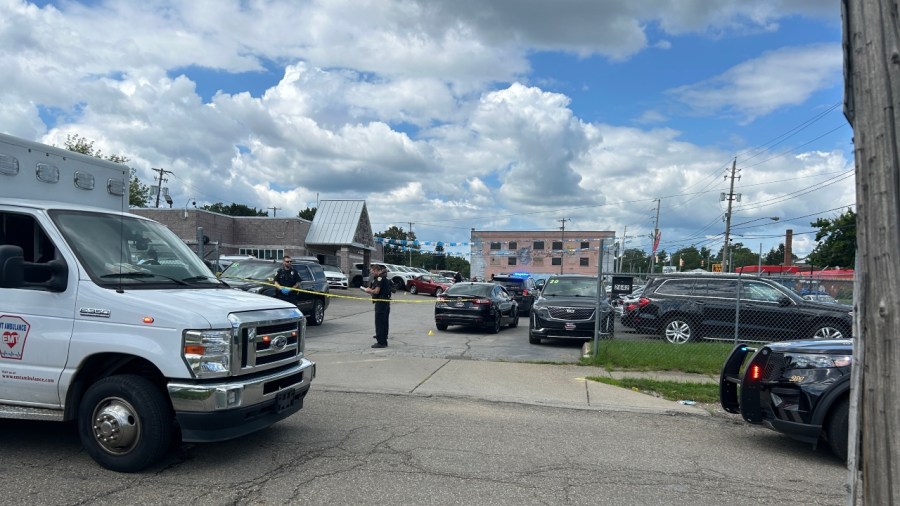 youngstown-police-investigating-deadly-shooting-at-car-auto-dealership