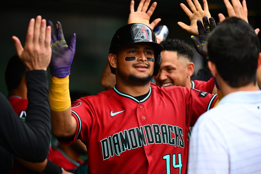 moreno-hits-2-run-homer,-diamondbacks-blank-pirates-3-0