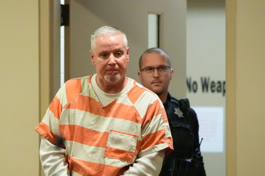 father-who-gave-gun-to-georgia-school-shooter-gets-15-year-sentence