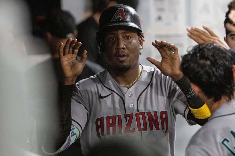 perdomo,-carroll-homer-in-diamondbacks-12-8-win-over-guardians