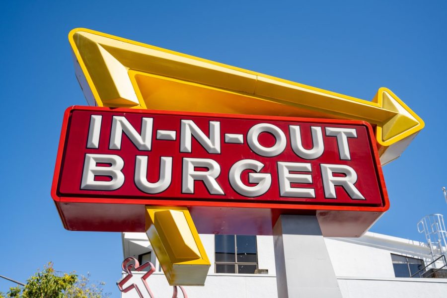 ‘heart-is-broken’:-in-n-out-ceo-mourns-employee,-victims-after-deadly-shooting