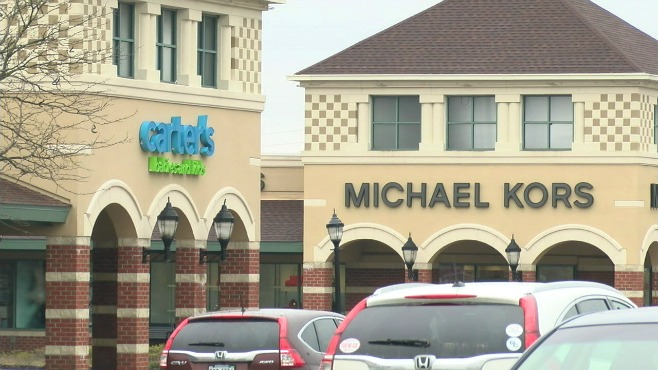 4-arrested-in-grove-city-outlets-theft-investigation