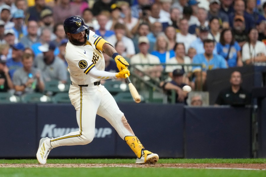 chourio-and-vaughn-homer-as-brewers-top-pirates-4-2