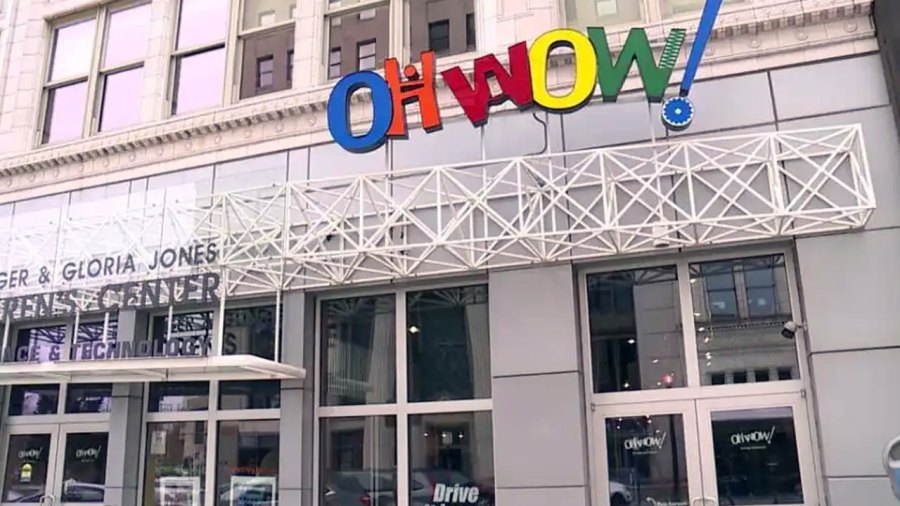 adults-will-take-over-oh-wow!-for-stem-fundraiser