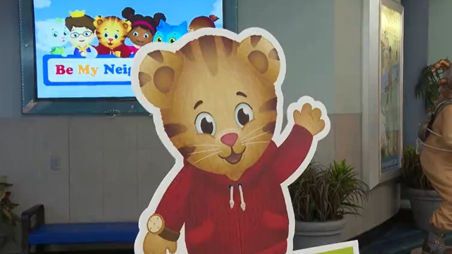 be-my-neighbor-day-features-beloved-mister-rogers-character