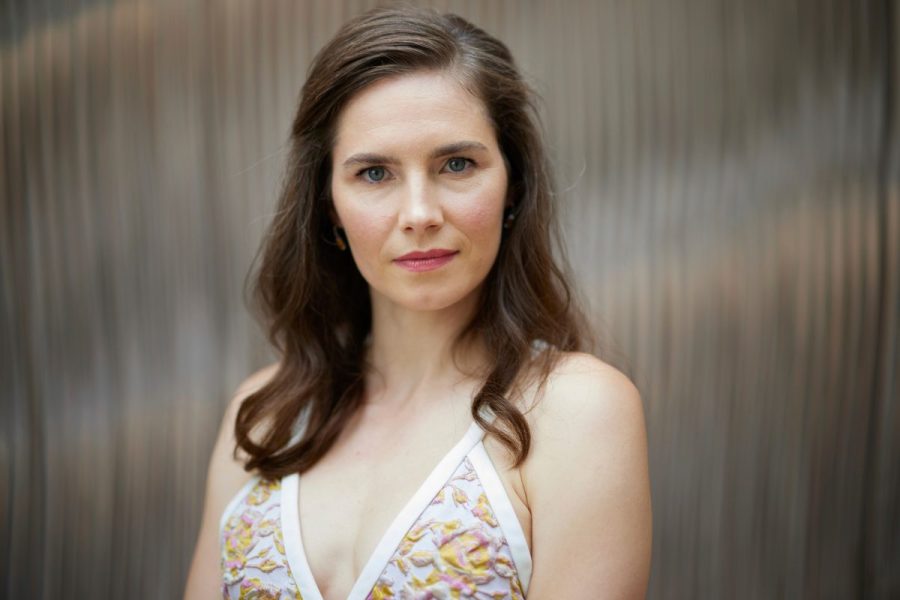 amanda-knox-says-her-upcoming-comedy-show-honors-her-murdered-ex-roommate