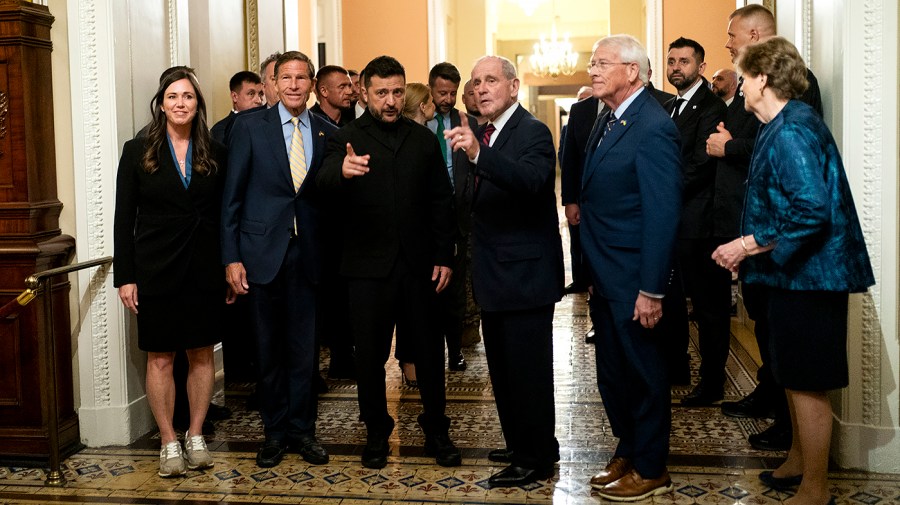 senate-overwhelmingly-passes-russia-sanctions-bill