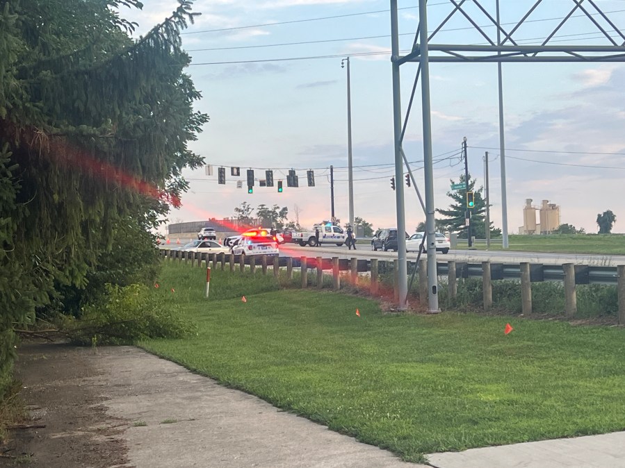 crash-leads-to-shootout,-officer-hospitalized-in-east-columbus