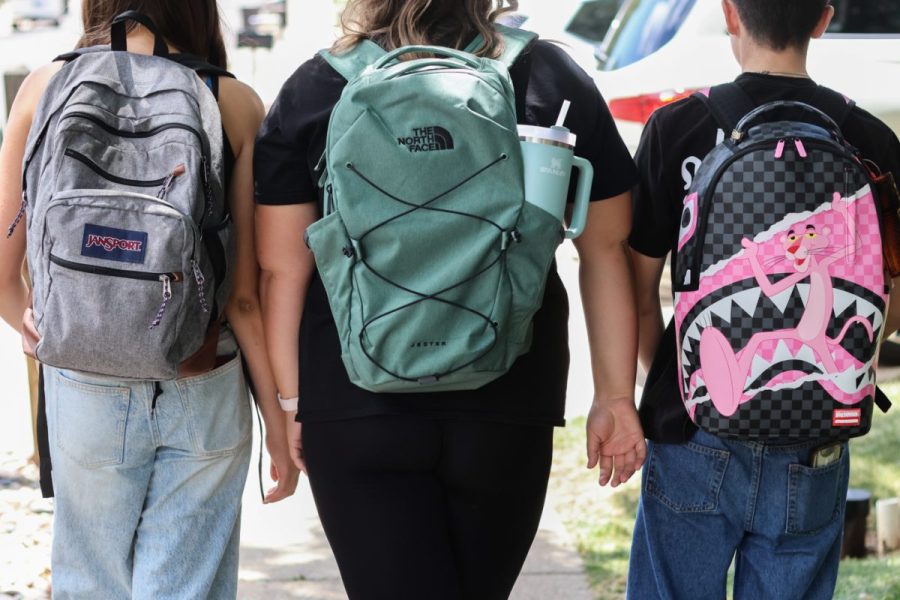 heavy-school-backpacks:-how-they-can-be-a-hazard-for-kids