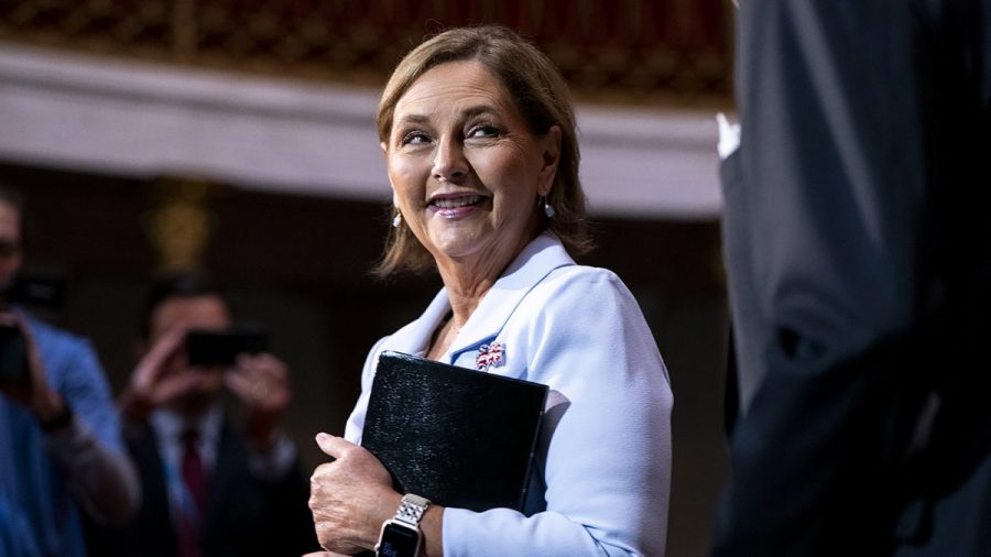 darline-graham-tests-value-of-a-famous-name-vs.-lack-of-experience-in-south-carolina-primary
