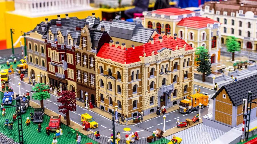 lego-convention-coming-to-valley-this-weekend