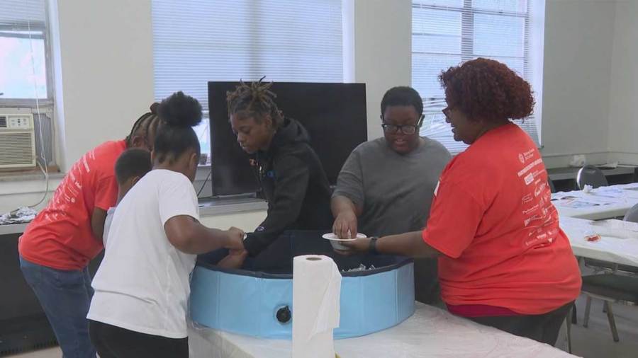 stem-training-at-kids-summer-camp-in-youngstown