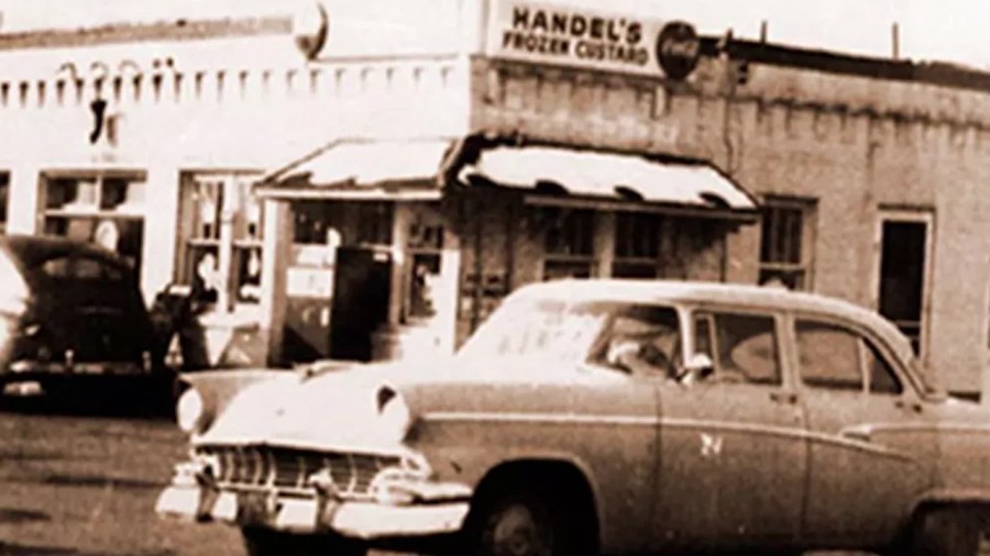 from-youngstown-gas-station-to-ice-cream-empire:-handel’s-history-behind-its-success