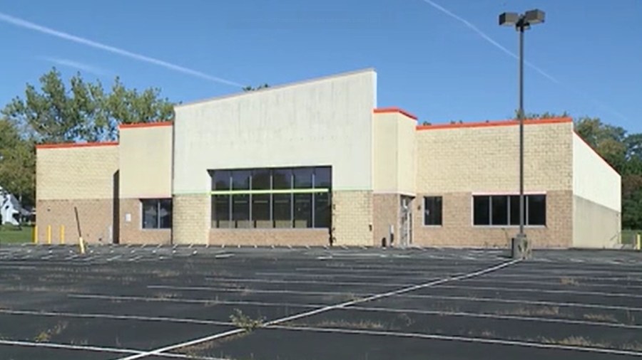 school-submits-only-proposal-to-buy-former-grocery-store