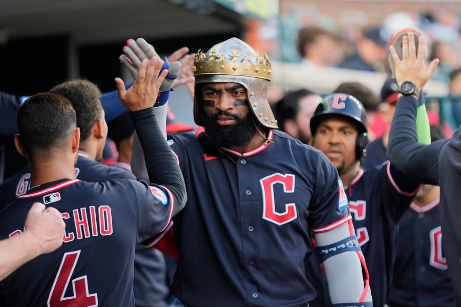 adell-homers-as-guardians-hold-off-tigers-6-4