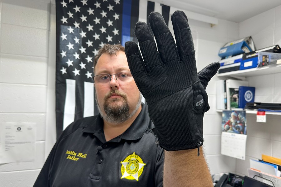 white-house-border-czar-defends-ice-electric-shock-gloves-as-tools-to-avoid-deadly-force
