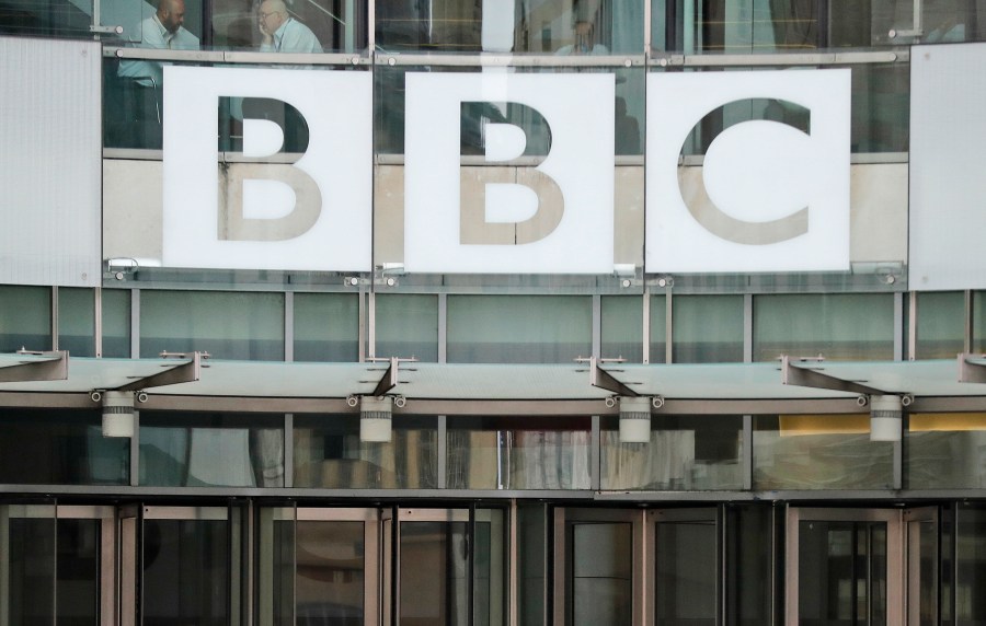 bbc-lawsuit:-channel-plans-to-subpoena-trump-family-members