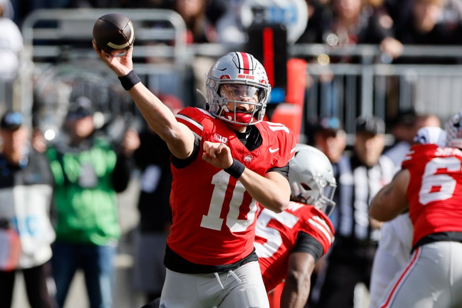 ohio-state-in-2026-associated-press-rankings:-buckeyes-open-at-no.-1