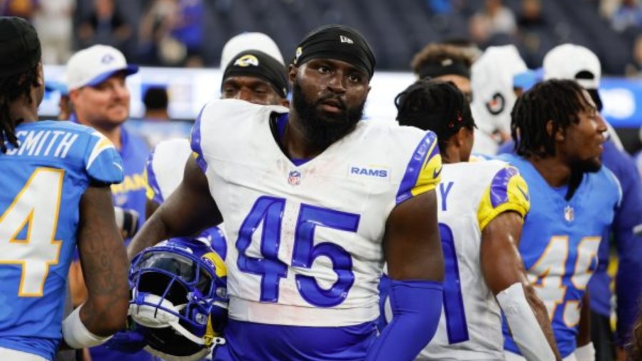 browns-sign-pass-rusher-to-free-agent-deal