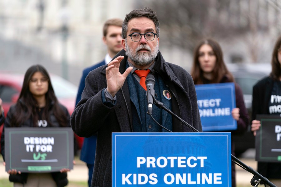 former-meta-engineer-says-instagram-took-a-‘don’t-ask,-don’t-tell’-approach-on-kids-under-13