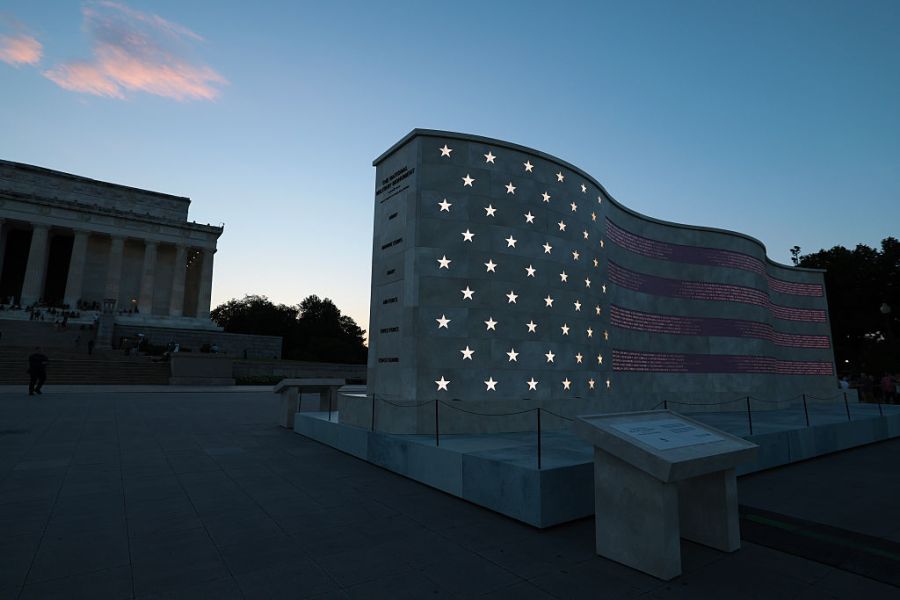 new-dc-monument-displays-the-names-of-41-million-veterans