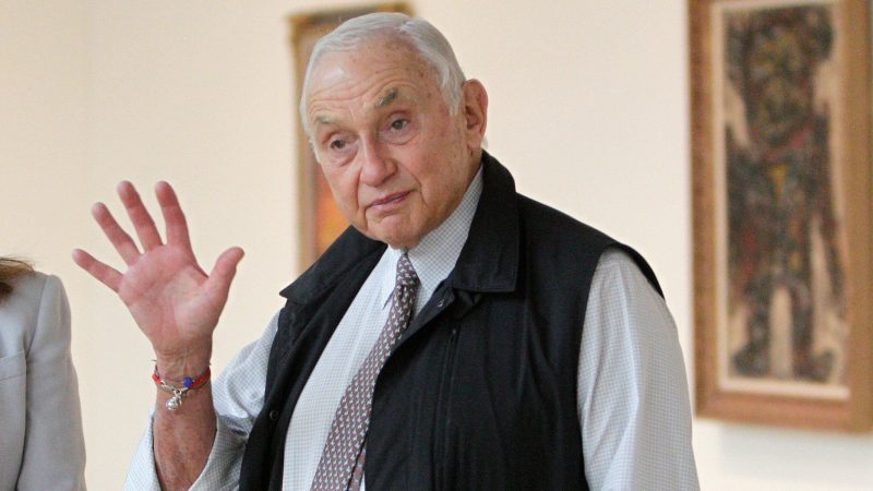 les-wexner-steps-down-as-chair-of-wexner-medical-center-board,-remains-on-board