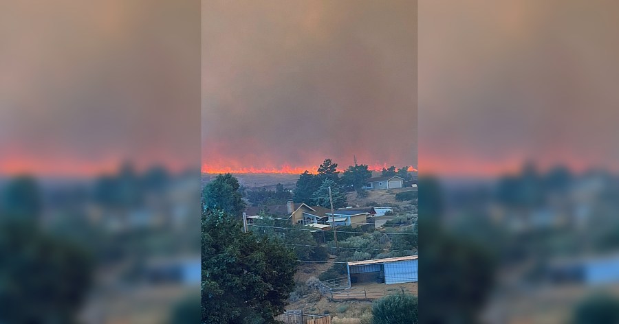 firefighters-make-progress-against-a-nevada-wildfire-that’s-destroyed-more-than-30-homes