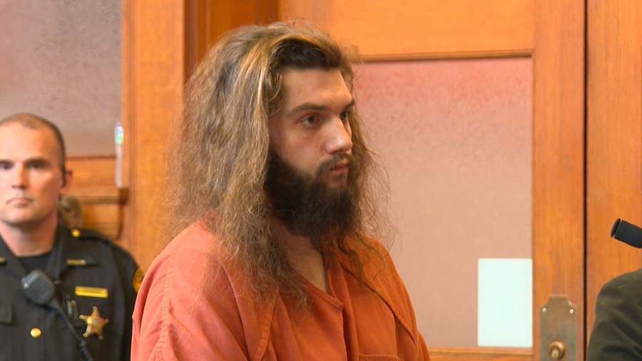 man-pleads-not-guilty-to-charges-in-crash-that-hospitalized-3