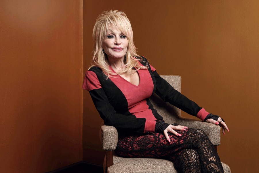 tributes-pour-in-following-death-of-tennessee-icon-dolly-parton