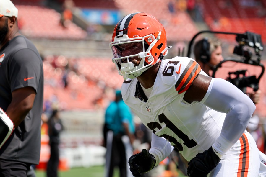 browns-officially-waive-2-players-on-wednesday