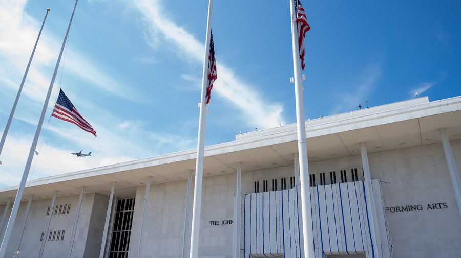 doj-insists-new-trump-inscriptions-are-‘not-renaming’-kennedy-center