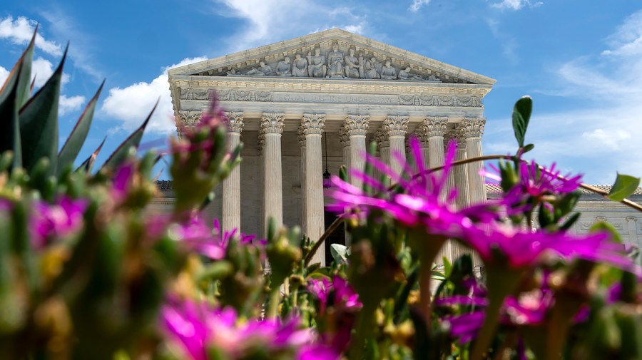 divided-supreme-court-rules-white-house-ballroom-construction-may-proceed 