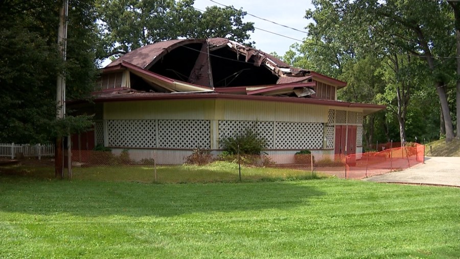 city-of-new-castle-hopes-to-repair-historical-carousel-house