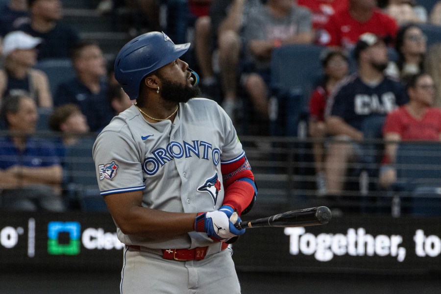 blue-jays-rout-guardians-11-0,-tighten-al-wild-card-race