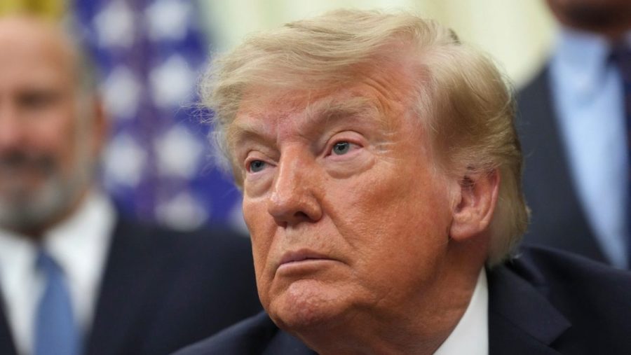 federal-judge-blocks-trump’s-new-birthright-citizenship-order