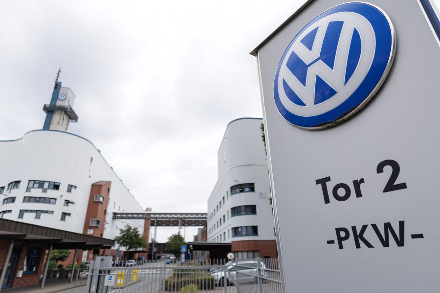volkswagen-board-approves-cutting-50,000-more-jobs-and-ending-production-at-4-plants
