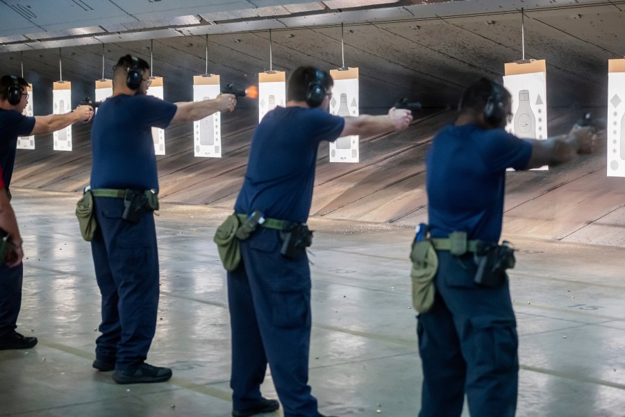 ice-whistleblower-warned-of-‘unprecedented-lowering-of-standards’-during-hiring-spree