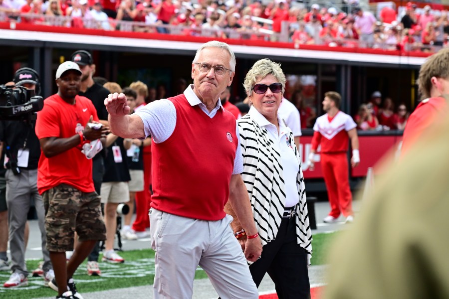 former-buckeyes-coach-jim-tressel-enshrined-into-ohio-stadium-ring-of-honor