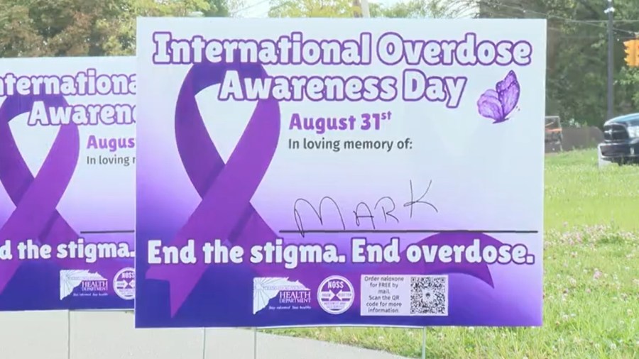 overdose-awareness-event-provides-grief-support,-prayer