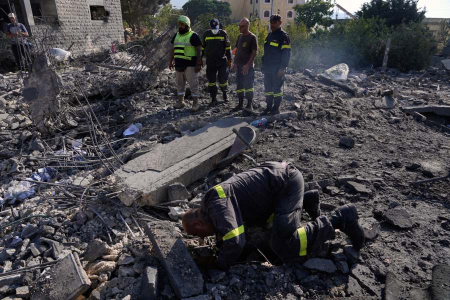 israeli-airstrikes-on-a-village-in-southern-lebanon-kill-12-people,-including-2-children