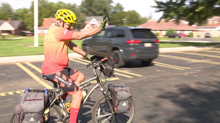 boardman-man-sets-out-on-third-bike-tour-around-lake-erie