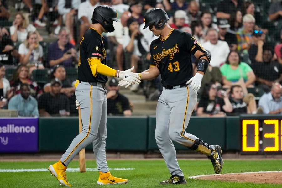 pirates-pile-up-18-hits-in-9-3-victory-over-white-sox