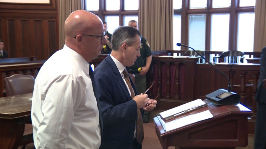 former-boardman-township-worker-agrees-to-pay-back-$60k-as-part-of-plea-in-theft-case