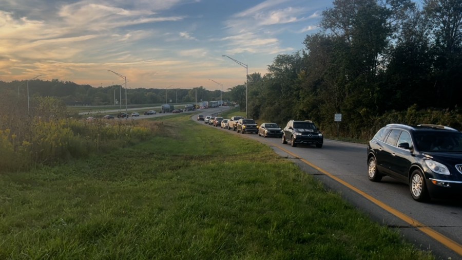 traffic-backed-up-after-sr-11-crash